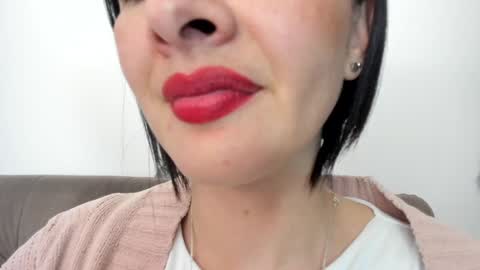 Snapshot of _antomouth_paradise chatting on 01/15/25, 10:57 antonia online show from 01/15/25, 10:57
