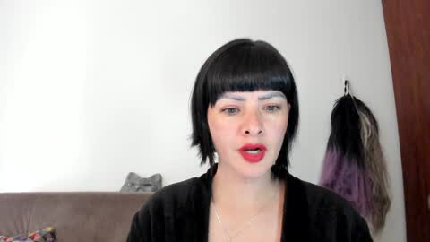 Snapshot of _antomouth_paradise chatting on 01/19/25, 07:47 antonia online show from 01/19/25, 07:47