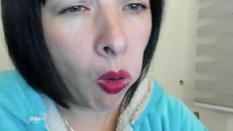 Snapshot of _antomouth_paradise chatting on 01/30/25, 02:27 antonia online show from 01/30/25, 02:27