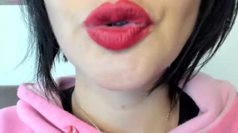 Snapshot of _antomouth_paradise chatting on 02/10/25, 08:10 antonia online show from 02/10/25, 08:10