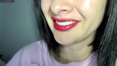 Snapshot of _antomouth_paradise chatting on 10/22/25, 10:37 antonia online show from 10/22/25, 10:37