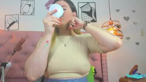 _antonella_11 online show from 10/25/25, 08:03