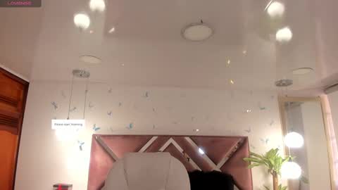 antonnela online show from 09/26/25, 01:59