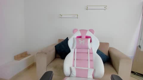    online show from 11/20/25, 12:16