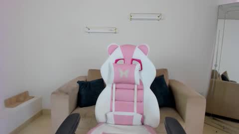    online show from 01/14/26, 12:33