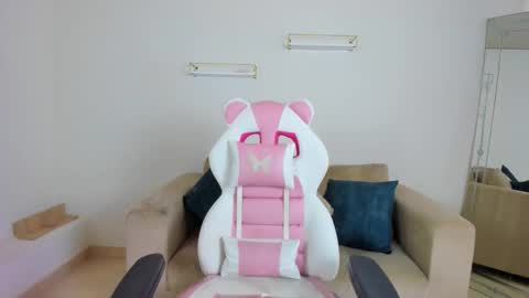    online show from 02/02/26, 12:26