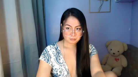 Snapshot of _arah chatting on 08/06/26, 04:25 arah online show from 08/06/26, 04:25
