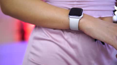 Arielle online show from 12/16/25, 08:30