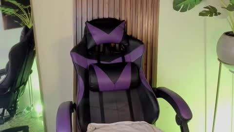   online show from 03/03/26, 12:44