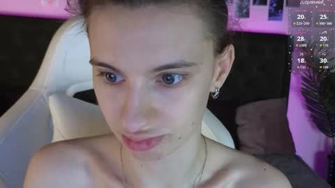 _ash_leyy_ online show from 01/13/26, 01:22