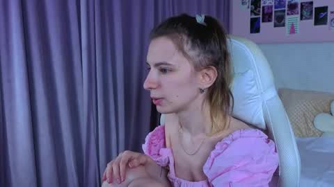 _ash_leyy_ online show from 05/07/26, 01:33
