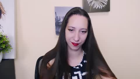 Snapshot of _astraia_ chatting on 07/10/26, 06:07 _astraia_ online show from 07/10/26, 06:07