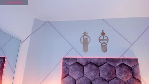 _aurora_collins_ online show from 12/15/25, 12:20