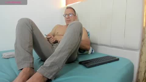 Snapshot of _axelking1_ chatting on 07/01/26, 02:29 Axel online show from 07/01/26, 02:29