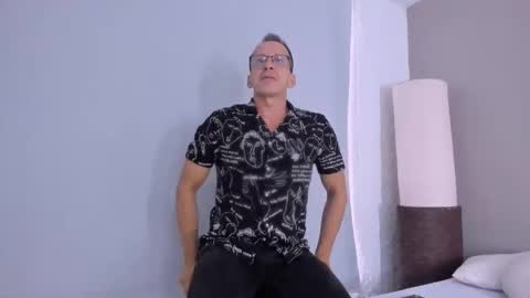 _axelking_ online show from 10/29/25, 11:34