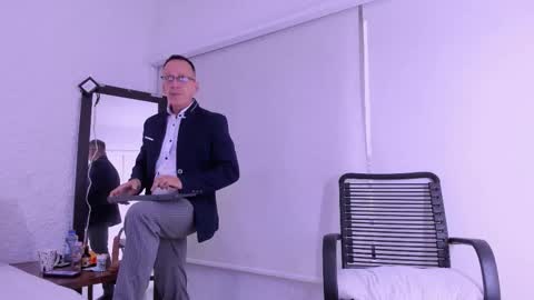 Snapshot of _axelking_ chatting on 02/03/26, 11:37 _axelking_ online show from 02/03/26, 11:37