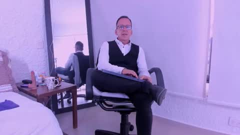 Snapshot of _axelking_ chatting on 02/09/26, 11:36 _axelking_ online show from 02/09/26, 11:36