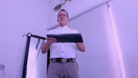 Snapshot of _axelking_ chatting on 03/03/26, 11:49 _axelking_ online show from 03/03/26, 11:49