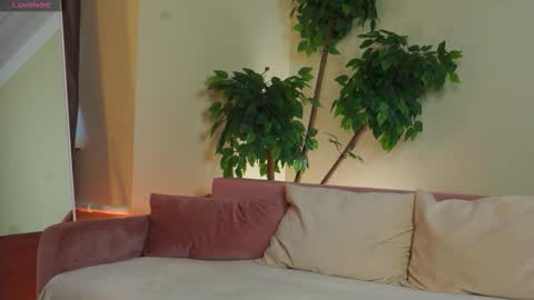 Jess online show from 02/27/26, 03:39