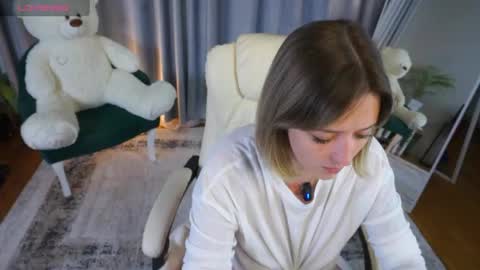 Jess online show from 05/08/26, 04:07