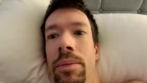 Snapshot of _b_h_c_ chatting on 11/26/25, 06:09 _b_h_c_ online show from 11/26/25, 06:09