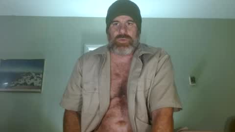 Snapshot of _bacchus chatting on 08/03/26, 01:16 Bacchus online show from 08/03/26, 01:16