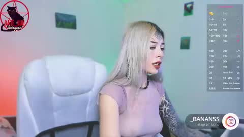 Lunita  online show from 11/17/25, 05:02