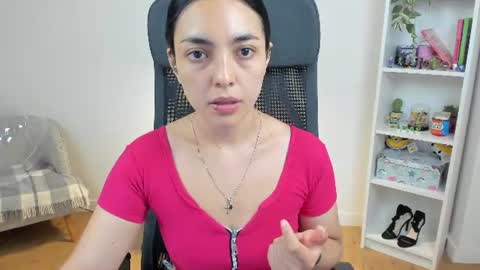 Snapshot of _bellaevans_ chatting on 06/16/26, 04:48 Bella Evans online show from 06/16/26, 04:48