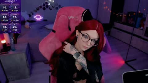 Snapshot of _black_fox__ chatting on 12/01/24, 11:58 Olivia Subscribe to my Fansly - online show from 12/01/24, 11:58