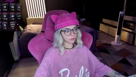 Olivia Subscribe to my Fansly -   online show from 06/09/26, 10:43