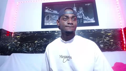 Snapshot of _black_stallion chatting on 09/11/25, 03:06 Andrew online show from 09/11/25, 03:06