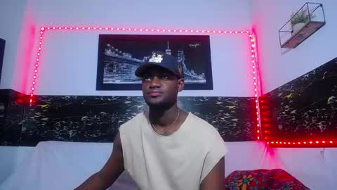 Snapshot of _black_stallion chatting on 09/17/25, 03:19 Andrew online show from 09/17/25, 03:19