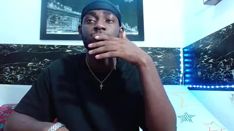 Snapshot of _black_stallion chatting on 10/01/25, 03:01 Andrew online show from 10/01/25, 03:01