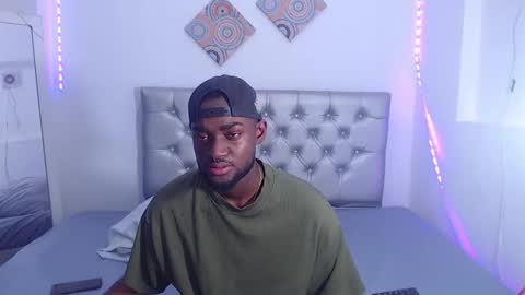 Snapshot of _black_stallion chatting on 11/10/25, 06:51 Andrew online show from 11/10/25, 06:51