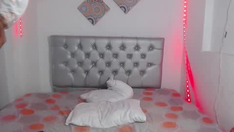 Snapshot of _black_stallion chatting on 12/04/25, 07:11 Andrew online show from 12/04/25, 07:11