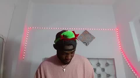 Snapshot of _black_stallion chatting on 12/15/25, 06:56 Andrew online show from 12/15/25, 06:56