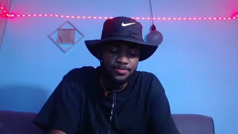 Snapshot of _black_stallion chatting on 06/12/26, 11:31 Andrew online show from 06/12/26, 11:31