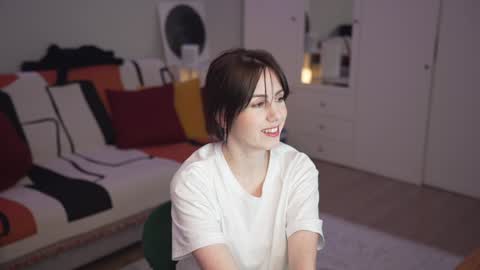 Snapshot of _blackbee_ chatting on 01/20/25, 09:11 Lili online show from 01/20/25, 09:11