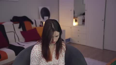 Snapshot of _blackbee_ chatting on 03/02/25, 10:14 Lili online show from 03/02/25, 10:14