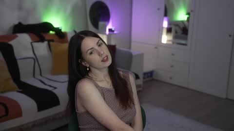 Snapshot of _blackbee_ chatting on 10/01/25, 11:27 Lili online show from 10/01/25, 11:27