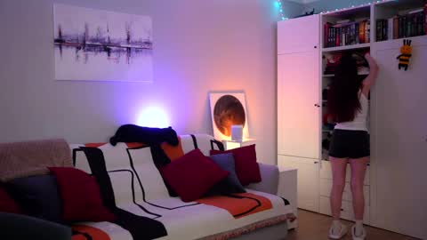 Lili online show from 01/13/26, 06:08