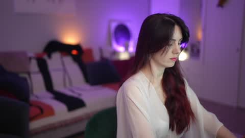 Lili online show from 02/08/26, 05:44