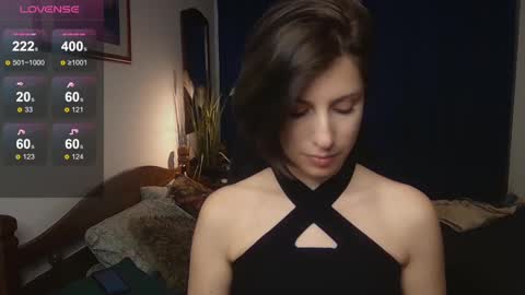 Snapshot of _blackpearl chatting on 02/19/25, 11:36 Laura online show from 02/19/25, 11:36