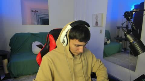 Snapshot of _blakee chatting on 01/04/25, 02:14 B L A K E online show from 01/04/25, 02:14