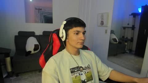 Snapshot of _blakee chatting on 01/06/25, 06:47 B L A K E online show from 01/06/25, 06:47