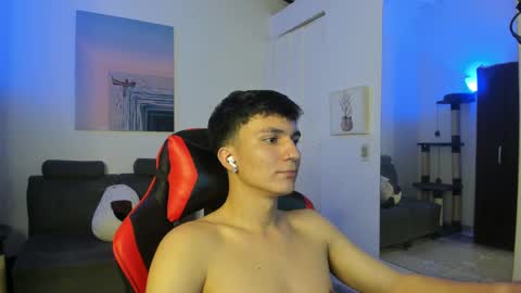 Snapshot of _blakee chatting on 01/16/25, 05:53 B L A K E online show from 01/16/25, 05:53