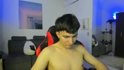 Snapshot of _blakee chatting on 01/19/25, 03:08 B L A K E online show from 01/19/25, 03:08