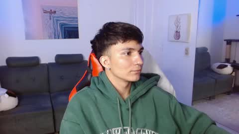 Snapshot of _blakee chatting on 02/23/25, 01:46 B L A K E online show from 02/23/25, 01:46