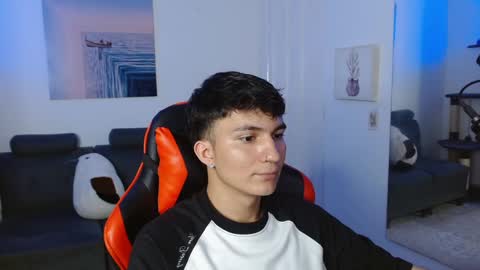 Snapshot of _blakee chatting on 02/24/25, 08:25 B L A K E online show from 02/24/25, 08:25