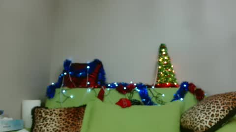 Snapshot of _blue__butterfly_ chatting on 01/02/25, 09:07 KHALEESI online show from 01/02/25, 09:07